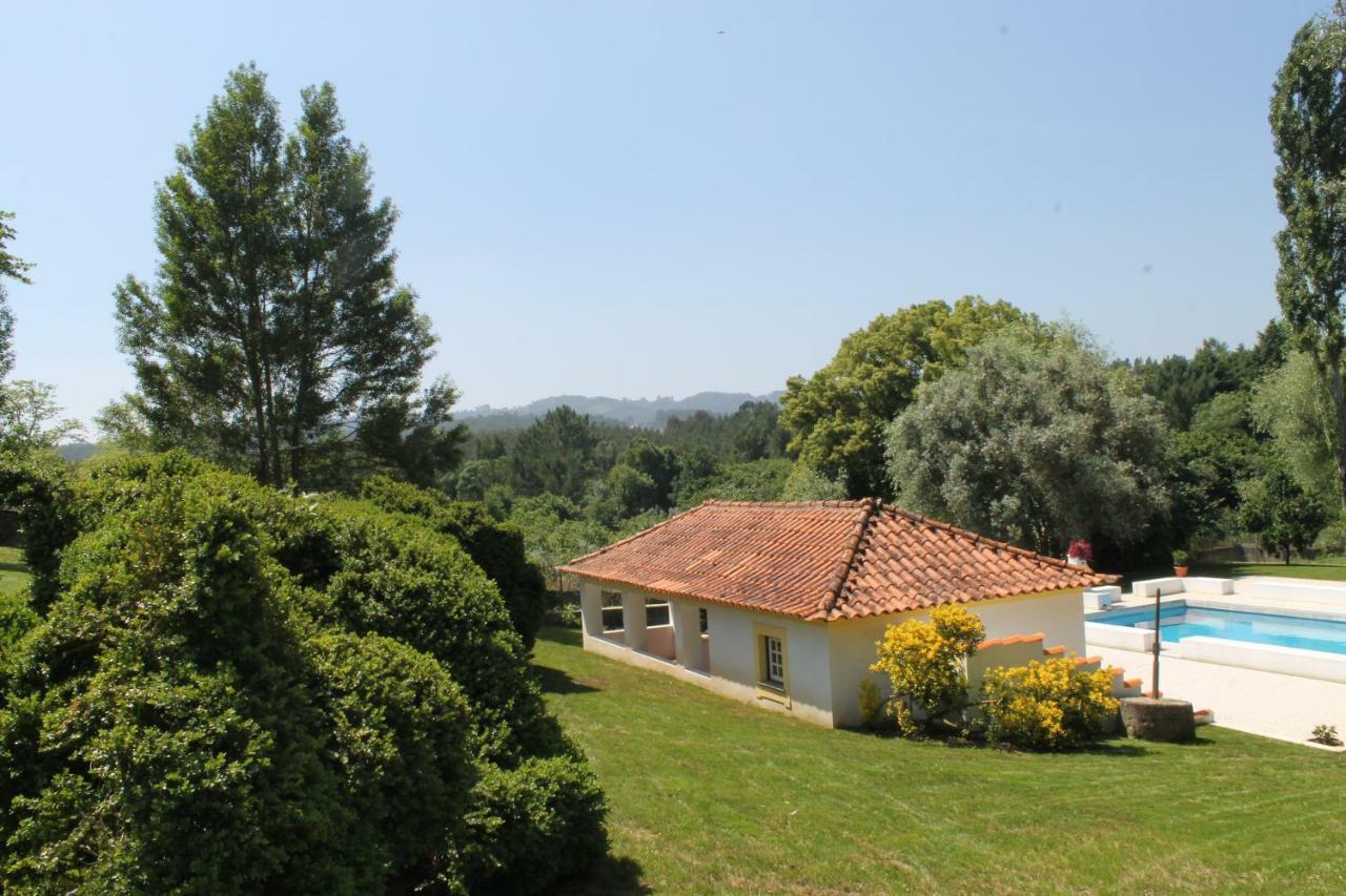 Quinta Do Outeiro Bed & Breakfast วิลา โนวา เจ ปัวอาเรส ภายนอก รูปภาพ